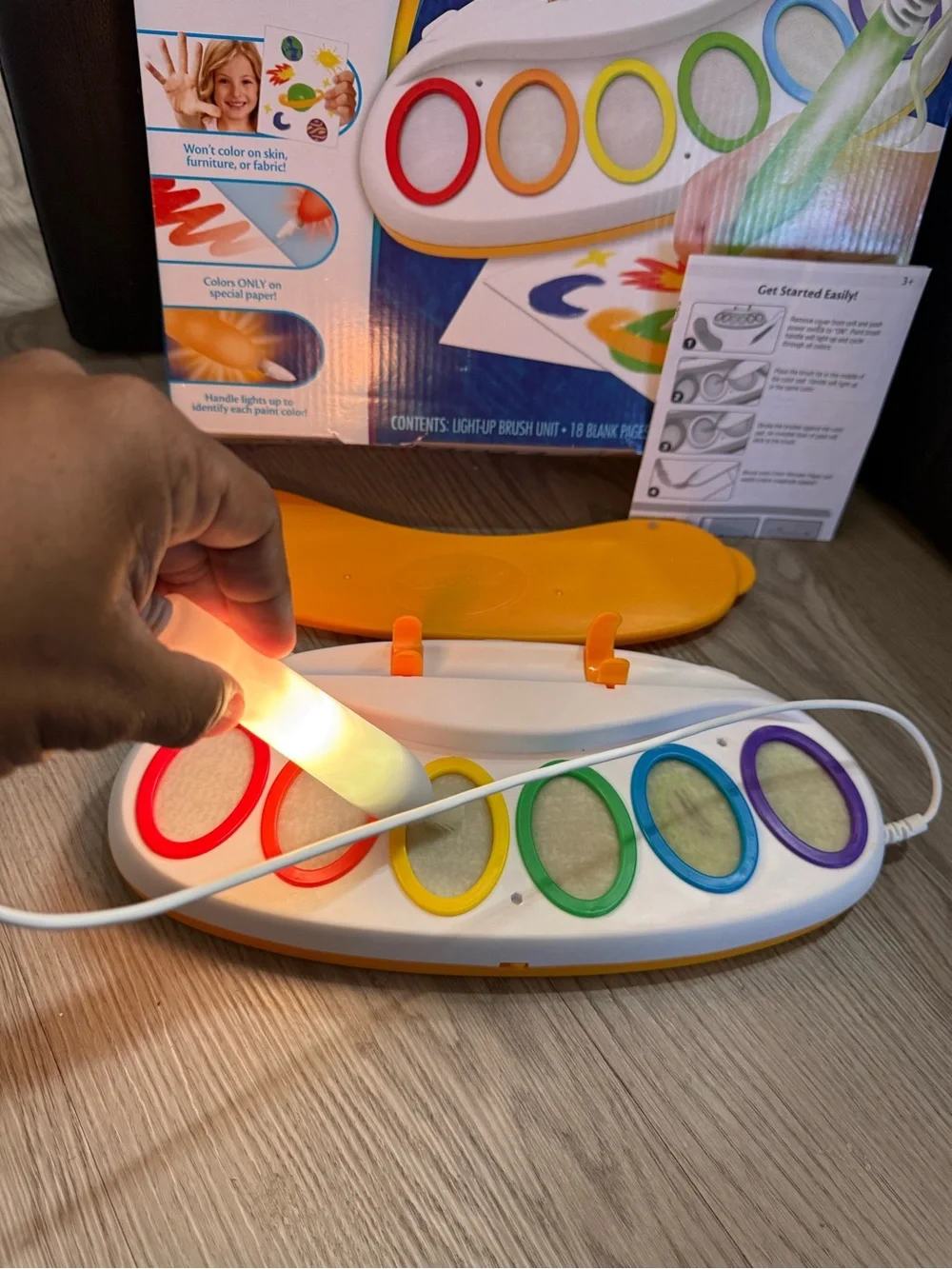 Crayola Color Wonder Magic Light Brush Painting(No Paper Can Buy In Walmart)